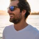 Handsome, tall and tanned guy wants to meet shy woman in Kingston